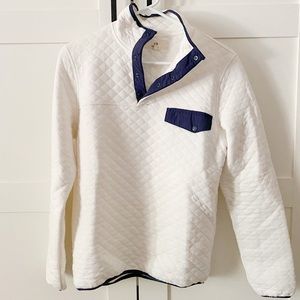 Snap Pullover sweatshirt